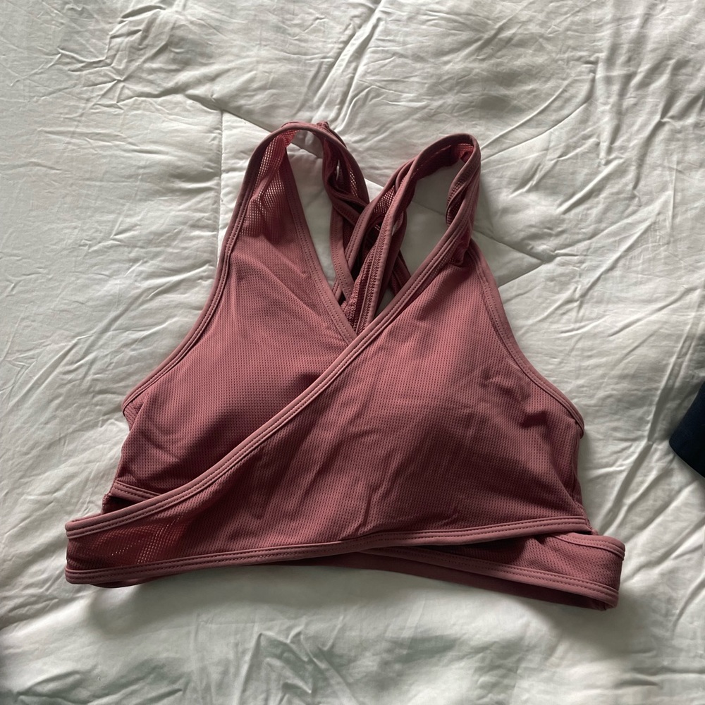 Fabletics sports bra